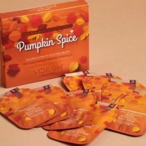 VOESH Pedi In A Box 2 Complete Deluxe 4 Step Pedicure Kits in Pumpkin Spice NIB
